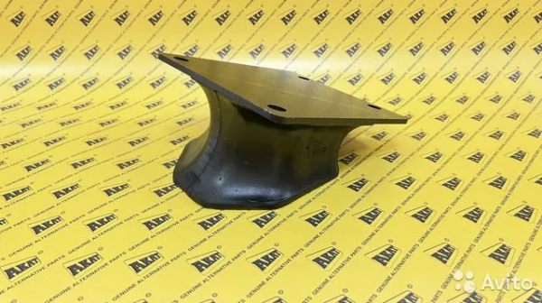 Подушка балансирной балки 7T-4797